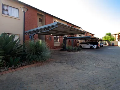 3 Bedroom Apartment For Sale in Pretoria - OC4T.webp