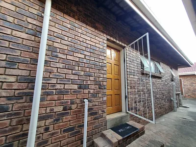1 Bedroom Apartment To Rent in Pretoria - img