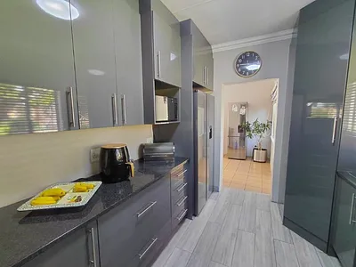 3 Bedroom House For Sale in Boksburg - img