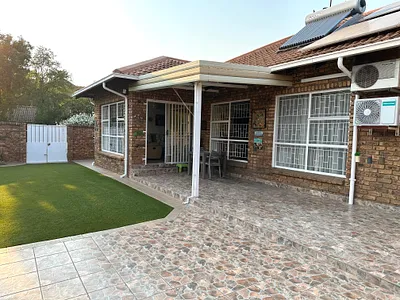 3 Bedroom Townhouse For Sale in Pretoria - qnjj.webp