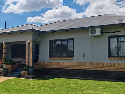 6 Bedroom House For Sale in Parys - VuT8.webp