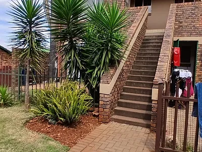 1 Bedroom Apartment For Sale in Centurion - img