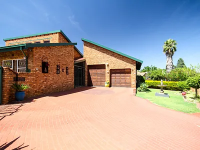 3 Bedroom House For Sale in Kempton Park - VxG5.webp