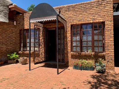 1 Bedroom Apartment To Rent in Pretoria - X59w.webp