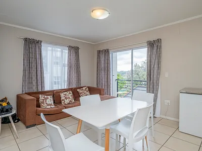 2 Bedroom Apartment For Sale in O'Kennedyville, Bellville - vJ5G.webp