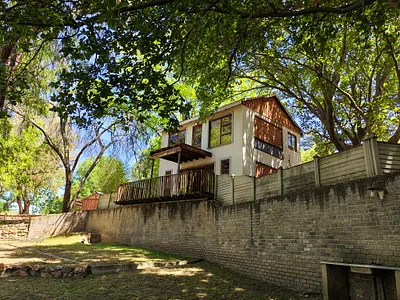 14 Bedroom House For Sale in Potchefstroom - ZAGl.webp