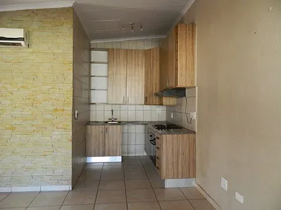 3 Bedroom Townhouse For Sale in Elspark, Germiston - kJmI.webp