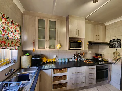 2 Bedroom Townhouse For Sale in Parys - Or2W.webp