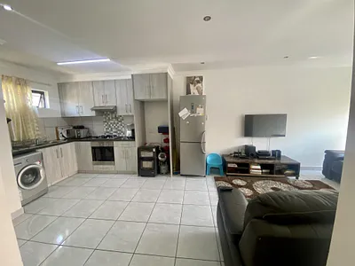 2 Bedroom Apartment For Sale in Ferndale, Randburg - NapL.webp
