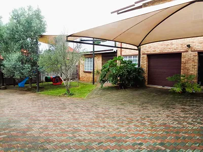 3 Bedroom House For Sale in Vanderbijlpark - HDim.webp