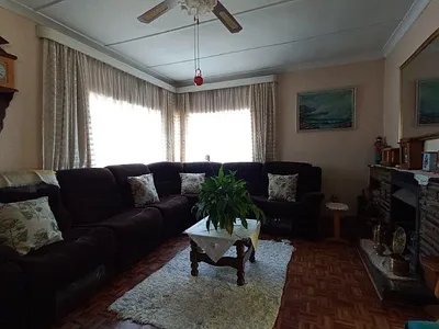 4 Bedroom House For Sale in Germiston - ZFfk.webp