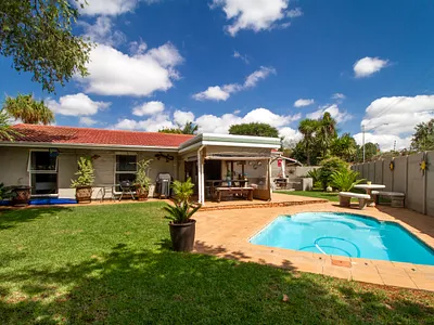 3 Bedroom Townhouse For Sale in Pretoria - img