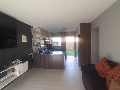 3 Bedroom Townhouse For Sale in Brakpan - ERTV.webp