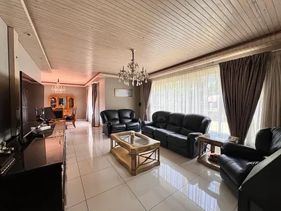 3 Bedroom House For Sale in Springs - QIX7.webp
