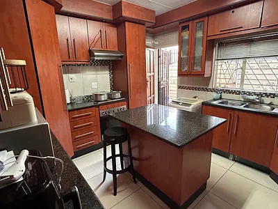 4 Bedroom House For Sale in Benoni - F2CE.webp