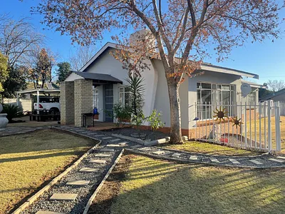 3 Bedroom House For Sale in Kroonstad - eXPu.webp