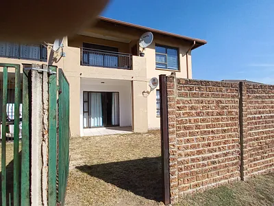 2 Bedroom Townhouse For Sale in Boksburg - t6Ut.webp