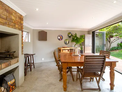 3 Bedroom Townhouse For Sale in Pretoria - 9DSD.webp