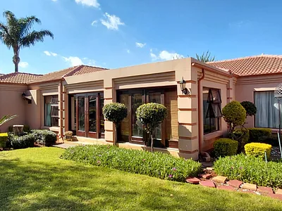 3 Bedroom House For Sale in Boksburg - 00cl.webp