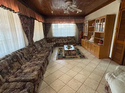 7 Bedroom House For Sale in Benoni - 9klQ.webp