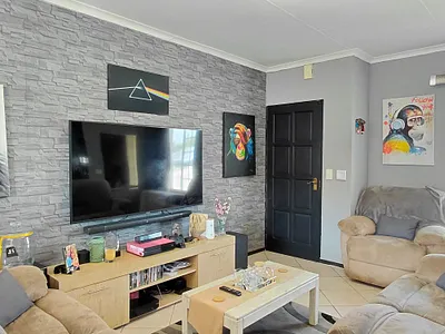 2 Bedroom Townhouse For Sale in Benoni - 80Q0.webp
