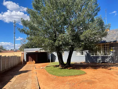 3 Bedroom House For Sale in Stilfontein - 5UOM.webp
