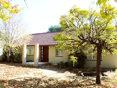 3 Bedroom House For Sale in Sasolburg - PahD.webp
