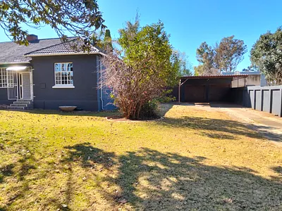 4 Bedroom House For Sale in Springs - img