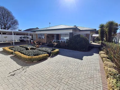 3 Bedroom House For Sale in Welkom - vrry.webp