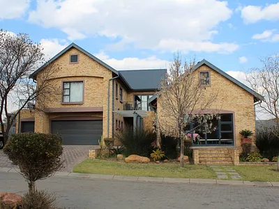 4 Bedroom House For Sale in Parys - laDf.webp