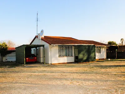 4 Bedroom House For Sale in Sasolburg - 4y0k.webp