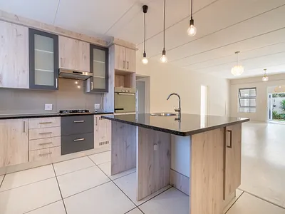 3 Bedroom Apartment For Sale in Randburg - yE9E.webp