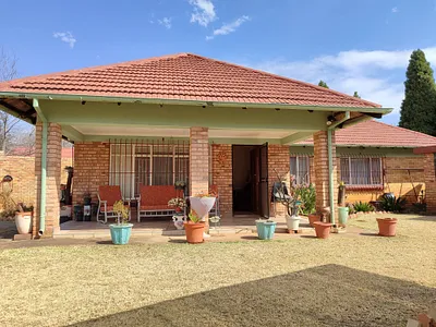 3 Bedroom House For Sale in Stilfontein - img