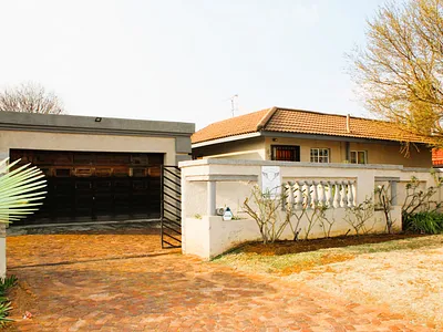 4 Bedroom House For Sale in Sasolburg - img