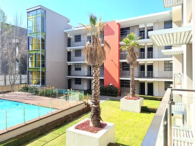 2 Bedroom Apartment For Sale in Johannesburg - IoZ7.webp