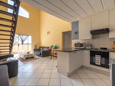 3 Bedroom Apartment For Sale in Randburg - 9frK.webp