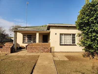 4 Bedroom House For Sale in Hennenman - Afag.webp