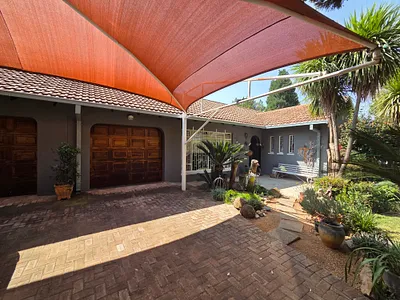 5 Bedroom House For Sale in Klerksdorp - s8TZ.webp