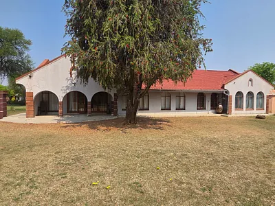 4 Bedroom House For Sale in Klerksdorp - 26ad.webp