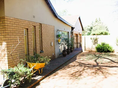 3 Bedroom House For Sale in Vanderbijlpark - 8M7z.webp