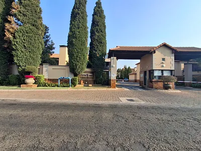 2 Bedroom Apartment For Sale in Boksburg - IUA9.webp