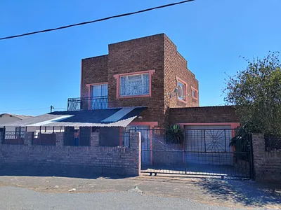 4 Bedroom House For Sale in Queenstown - img