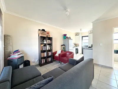 2 Bedroom Apartment For Sale in Blouberg - ZmlM.webp