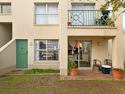 2 Bedroom Apartment For Sale in Cape Town - CA5s.webp