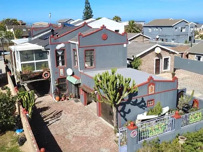 5 Bedroom House For Sale in Wilderness - ZOUk.webp