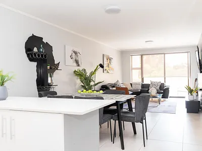 2 Bedroom Apartment For Sale in Milnerton - kkdV.webp
