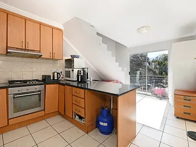 2 Bedroom Apartment For Sale in Cape Town - eQaC.webp