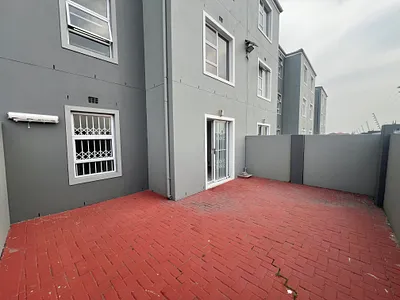 2 Bedroom Apartment To Rent in Kuils River - yN77.webp