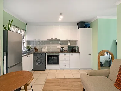 1 Bedroom Apartment For Sale in Cape Town - Kf2T.webp
