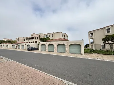 2 Bedroom Apartment To Rent in Milnerton - d8qU.webp